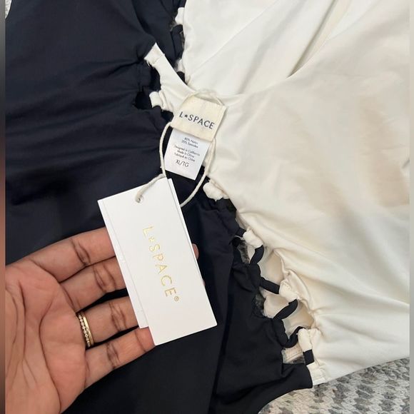 L SPACE SOLSTICE ONE PIECE SWIMSUIT - Picture 7 of 9